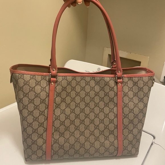 Gucci Gg Supreme Leather Trim Tote - Picture 3 of 15
